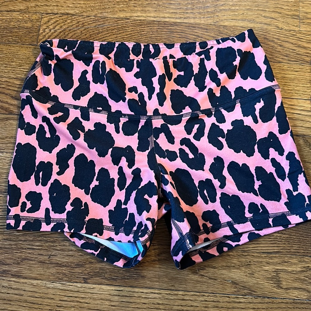 Fleo 4” leopard shorts